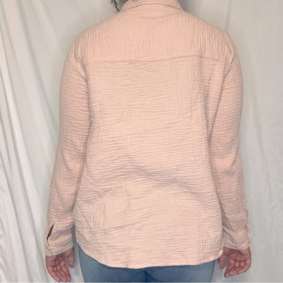 Powder pink button up textured top - Picture 4 of 5